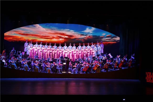 来自科尔沁草原的歌声：视听音乐会《敖包相会的地方》在京举行-5.jpg