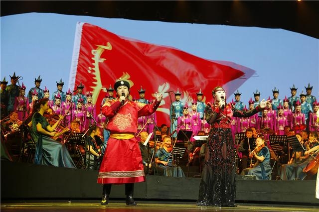 来自科尔沁草原的歌声：视听音乐会《敖包相会的地方》在京举行-4.jpg