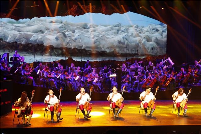 来自科尔沁草原的歌声：视听音乐会《敖包相会的地方》在京举行-9.jpg
