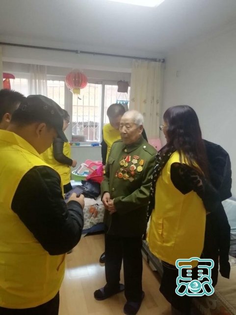 2018科尔沁志愿者看望抗战老兵～金戈铁马，峥嵘岁月-4.jpg