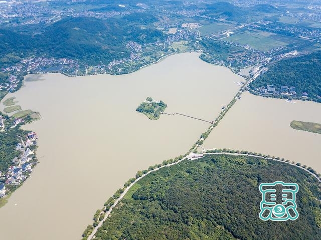 中国唯一集山海湖为一体景区，就在浙江，10元景交车获游客点赞-7.jpg