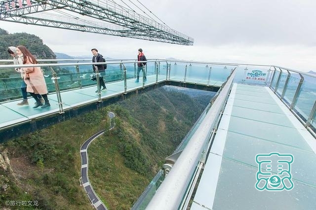 重庆旅游今年最火的景区有着世界第一天空悬廊-5.jpg