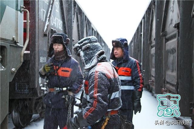 沈阳局集团公司霍林郭勒车务段 强化调度指挥 确保煤炭运输-3.jpg