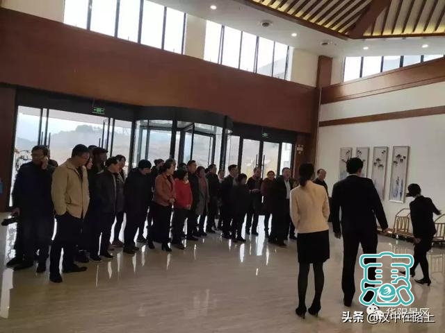 汉中华阳景区召开旅游服务业培训大会-10.jpg