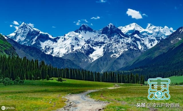 新疆十大旅游景区-2.jpg
