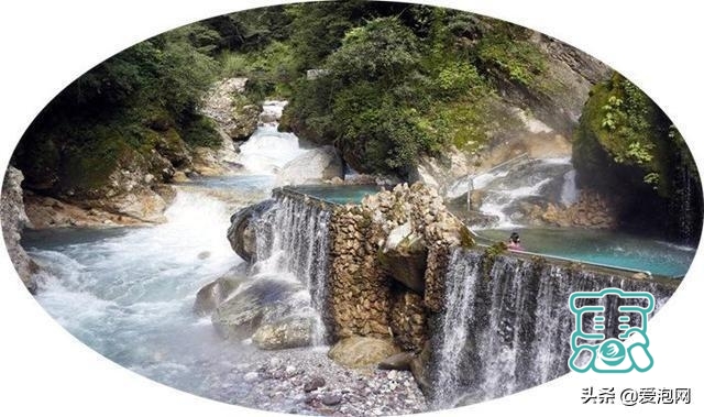 中国最有特色的温泉景区，悬崖峭壁之上的温泉瀑布！-4.jpg
