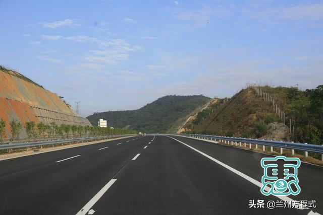 甘肃省内5A级旅游景区将通高速公路  计划在2020 年实现-2.jpg