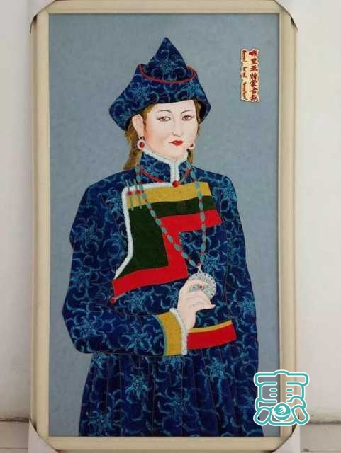 请您欣赏金丝彩岩手工艺作品——蒙古族部落妇女系列-13.jpg