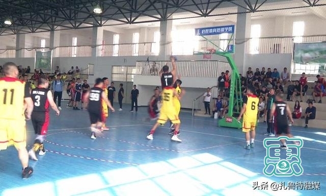 扎鲁特旗首届“工会杯”职工篮球赛举行-3.jpg