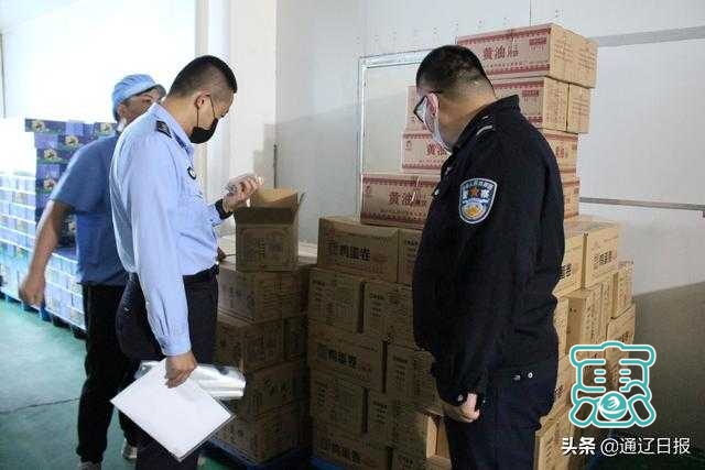 扎鲁特旗警方提前行动 筑牢“双节”食品安全防线-2.jpg