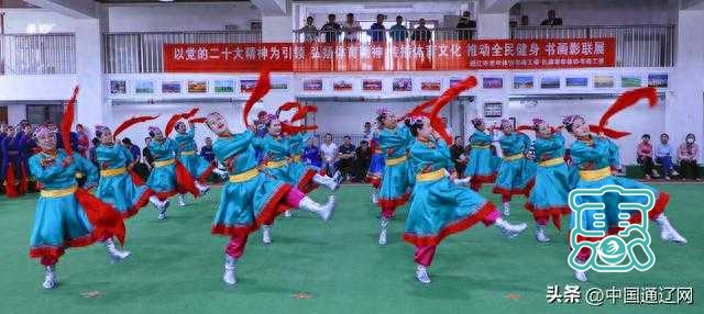 扎鲁特旗老年体协举办“老年文化艺术节”和“安代健身操舞”大赛-5.jpg